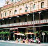 Plaza Hotel - Foster Accommodation