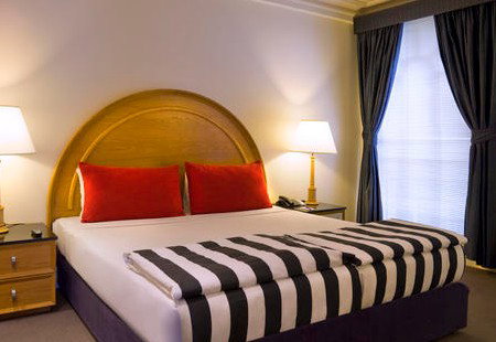 Vibe Savoy Hotel Melbourne - Foster Accommodation 4