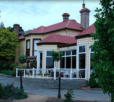 Central Springs Inn - Foster Accommodation 0