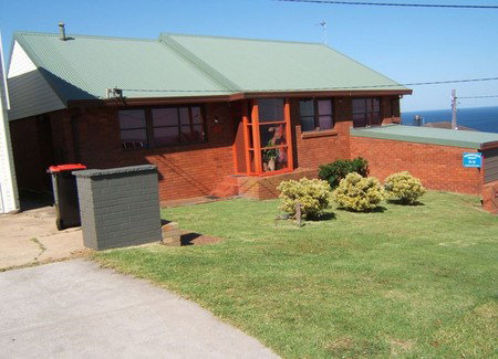 Merewether Beach B And B - Foster Accommodation 1