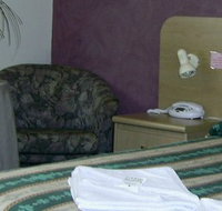 Parkway Motel - Foster Accommodation