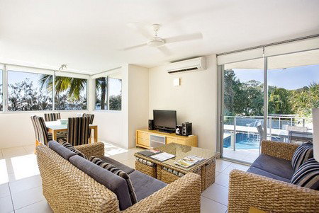 Maison Noosa Luxury Beachfront Resort - Foster Accommodation 5