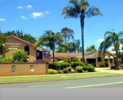 Jacaranda Place Motor Inn - Foster Accommodation 0