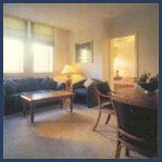 Manor Apartment Hotel - Foster Accommodation 5