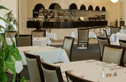 Best Western Central Motel And Apartments - Foster Accommodation 4