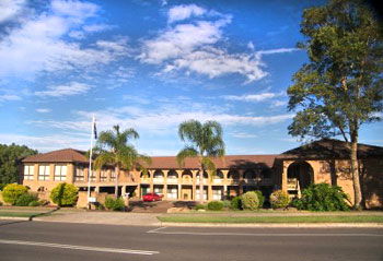 Cumberland Motor Inn - Foster Accommodation 0