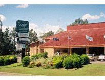 Quality Inn Charbonnier Hallmark - Foster Accommodation 0