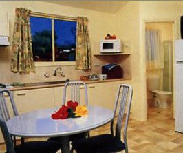 Melaleuca Caravan Park - Foster Accommodation 1