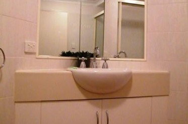 Clarks Beach Apartment - Foster Accommodation 1