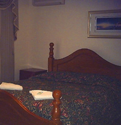 Sanctuary House Resort Motel - Foster Accommodation 2