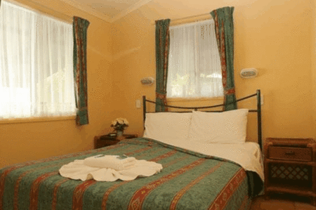Cane Village Holiday Park - Foster Accommodation