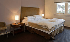 Lorne Hotel - Foster Accommodation