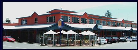 Hotel Victor - Foster Accommodation 1