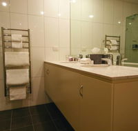Chapel Hill Winery Guest House - Foster Accommodation
