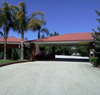Golden Chain Border Gateway Motel - Foster Accommodation