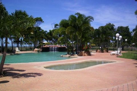 BIG4 Rollingstone Beach Caravan Resort - Foster Accommodation 4
