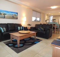 Pacific Marina Apartments - Foster Accommodation