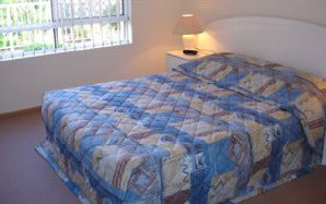 Spring Hill Gardens Apartments - Foster Accommodation 0