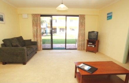 Nautilus Apartments Merimbula - Foster Accommodation 8