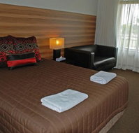Red Cedars Motel - Foster Accommodation