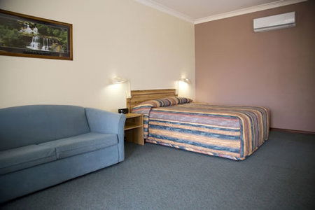 Cumberland Motor Inn - Foster Accommodation 6