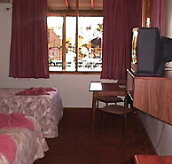 Desert Oaks Resort - Foster Accommodation
