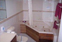 Beach Motor Inn - Foster Accommodation 4