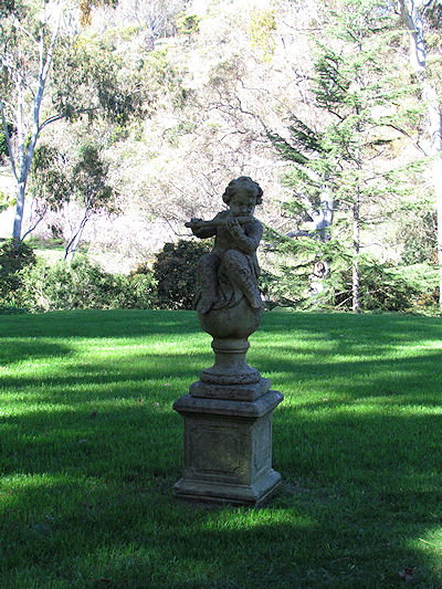 Tally Ho Lodge - Foster Accommodation 1