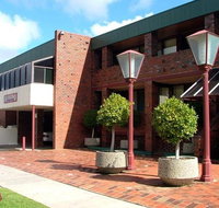 Nirebo Motel - Foster Accommodation