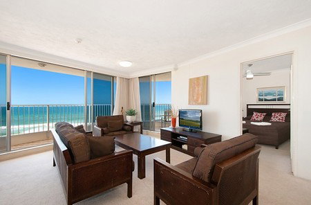 Beachside Tower - Foster Accommodation 5
