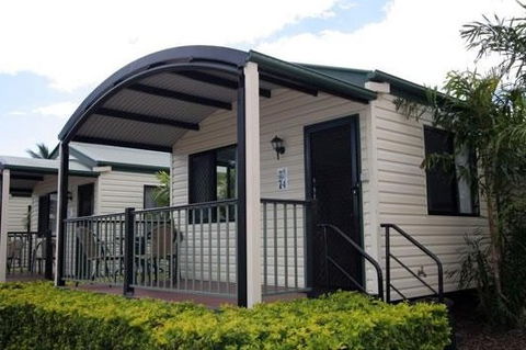BIG4 Walkabout Palms Townsville - Foster Accommodation 0