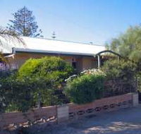 Smoky Bay Seaside Cottage - Foster Accommodation