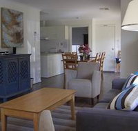 Saltaire Yellow - Foster Accommodation