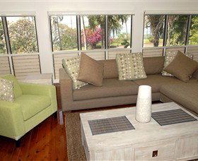 Coast Holiday Accommodation - Foster Accommodation 0