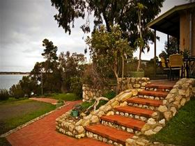 Ulonga Lodge - Foster Accommodation 0