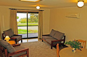 Ulonga Lodge - Foster Accommodation 3