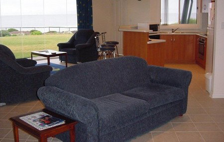 Moonta Bay Escape - Foster Accommodation 3