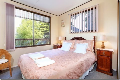 Tamar River Retreat - Foster Accommodation 1