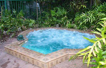 Frangipanni Bed And Breakfast - Foster Accommodation 1