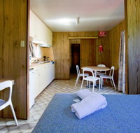 Port Elliot Holiday Park - Foster Accommodation