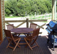 McLaren Ridge 3 - McLaren Ridge Log Cabins - Foster Accommodation