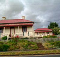 Tier View Twin Cottages - Foster Accommodation