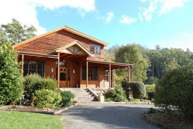 Mole Creek Lodge - Foster Accommodation 0