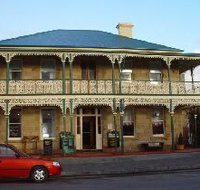 Richmond Arms Hotel - The - Foster Accommodation