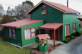 Rosie's Cottage - Foster Accommodation 0