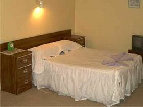 Midlands Hotel - Foster Accommodation 0