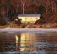 Harpers on the Beach - Foster Accommodation