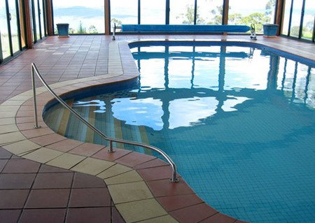 Woodbridge Hill Hideaway - Foster Accommodation 2