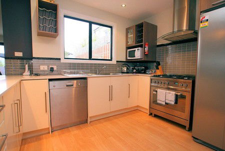 Oakley Place Townhouse - Tasmanian Short Stays - Foster Accommodation 3