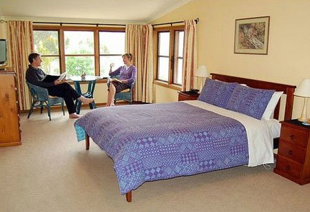 Mole Creek Lodge - Foster Accommodation 1